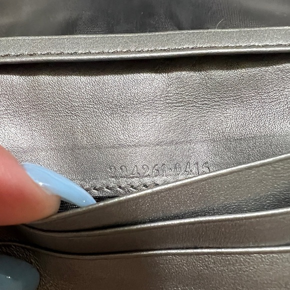 Authentic Gucci platinum Card Holder wallet - Picture 4 of 5